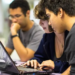 Conheça as 12 plataformas digitais gratuitas utilizadas na rede pública de SP para reforçar a aprendizagem 