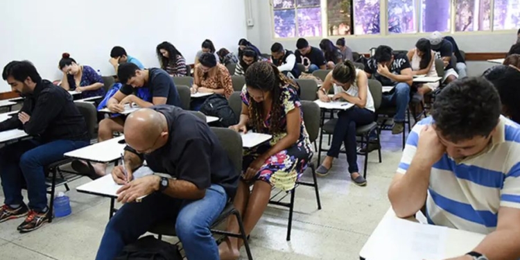 Encceja 2026 terá provas neste domingo em todo o país