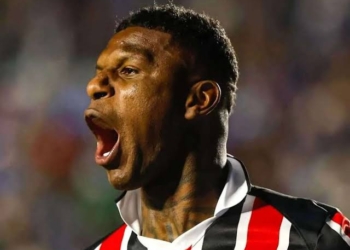 Arboleda volta a pedir desculpas e disse que quer reconquistar o são-paulino: “Pouco a pouco”