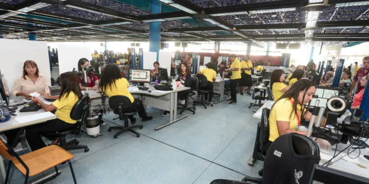 Saiba como procurar emprego com o Poupatempo