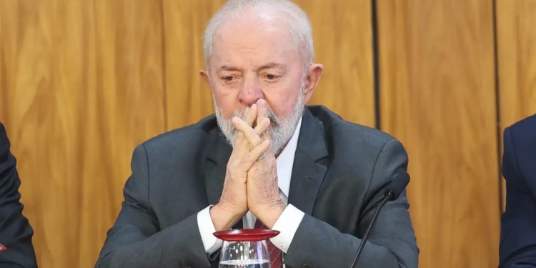 Quaest: reprovação de Lula sobe para 50% e aprovação cai e chega a 43%