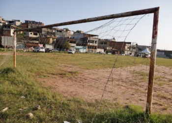 Marcelo Oliveira anuncia construção de escola e campo sintético no Jardim Oratório