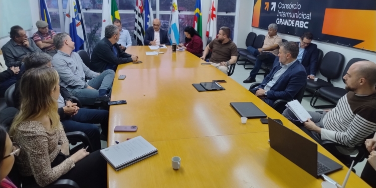 Grande ABC discute estratégias para reconversão industrial da região
