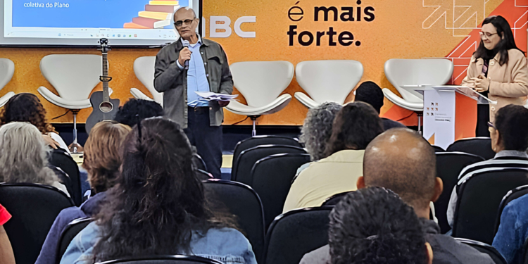 Consórcio ABC fortalece participação regional na construção do Plano Estadual do Livro