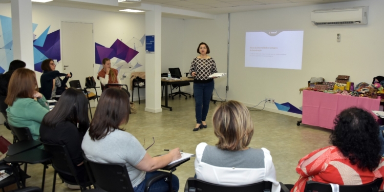 Oficina do Circuito Mulheres Empreendedoras chega ao Parque Andreense