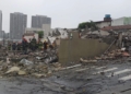 Bombeiros de SP encontram oitava vítima de desabamento na Penha