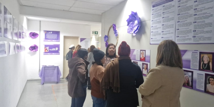 Exposição itinerante ‘Mulheres de Luta’ chega à Secretaria de Saúde de Mauá
