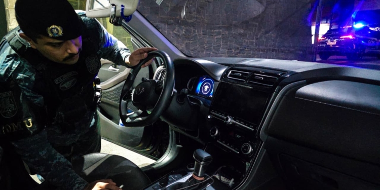 GCM de São Caetano prende homem por roubo de veículo com arma falsa