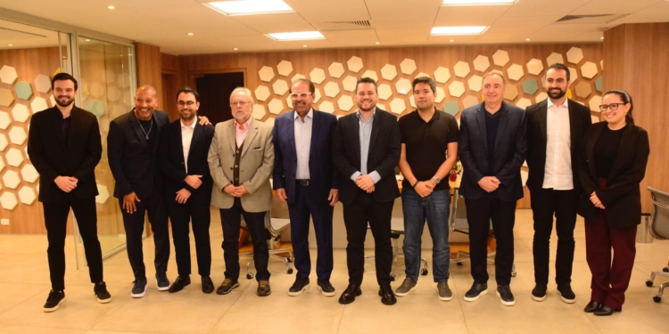Gilvan visita FPF e coloca Santo André à disposição para sediar a Copinha 2027