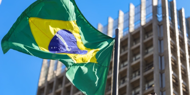 Abre e fecha no feriado da Independência do Brasil