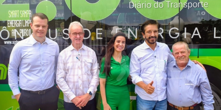 Eletra prevê mais de MIL ônibus elétricos em 2027. Fabricante brasileira fez o veículo número 2 mil