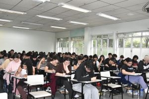 Singular reúne 2 mil estudantes em simulado do Enem