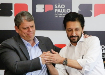 Tarcísio e Nunes mobilizam 300 prefeitos para o ato do 7 de Setembro