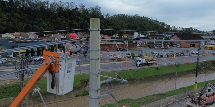 Enel conclui remanejamento de fiação elétrica para obras do viaduto estaiado em RP