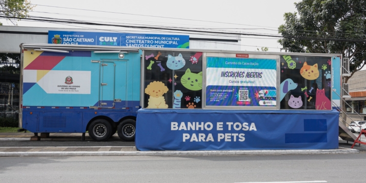 São Caetano oferece aos moradores capacitação gratuita em banho e tosa para pets