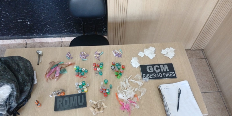 GCM de Ribeirão Pires apreende drogas durante ação da ROMU no Parque Aliança