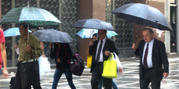 São Paulo terá domingo (20) chuvoso, com tempo instável em todas as regiões do Estado