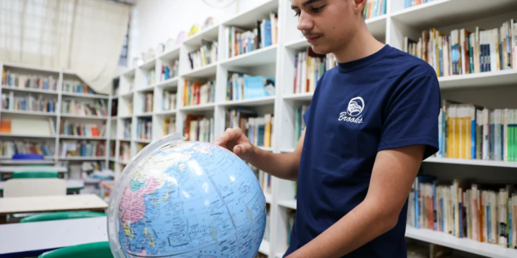 Lista de alunos da primeira turma de intercambistas de 2027 é divulgada