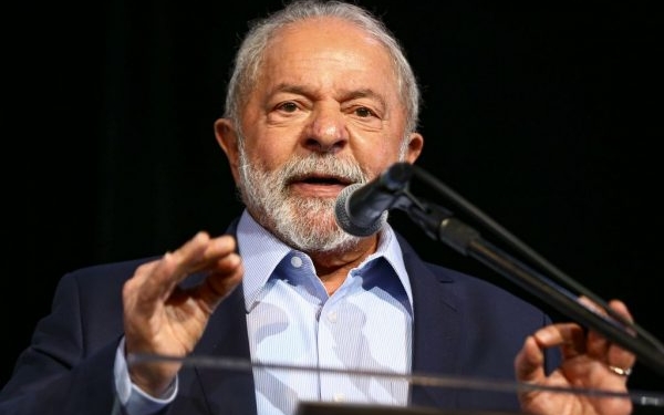 Mensagens revelam que Lula “agradeceu mais uma vez” uísque presenteado por Vorcaro