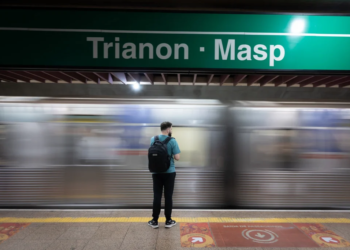 Metrô terá operação ininterrupta durante a madrugada neste fim de semana