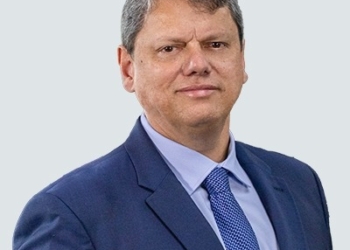 Real Time: Tarcísio lidera cenários de 1º e 2º turnos ao governo de SP
