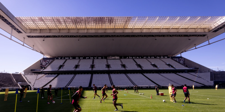 Negociação entre Corinthians e Caixa para quitar R$ 650 milhões avança e chega ao Conselho de Administração do banco