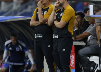 Dorival projeta 9 jogos finais e confirma retorno de Lucas: “Vai acrescentar”