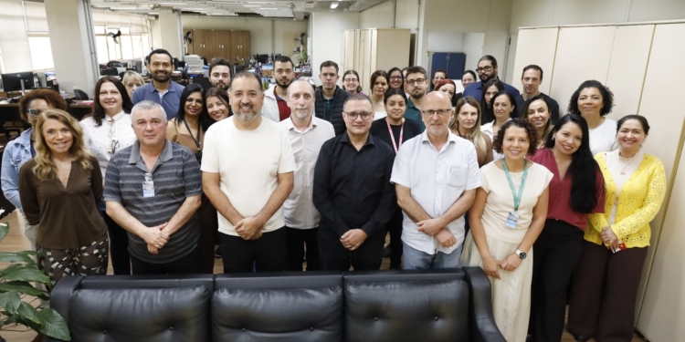 Marcelo Oliveira reúne equipe de Finanças para celebrar resultado histórico
