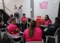 Consultório na Rua de Diadema realiza roda de conversa sobre prevenção ao câncer de mama
