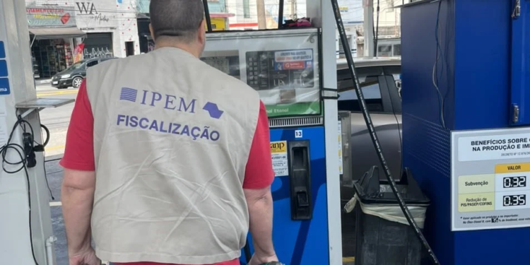 Operação Olhos de Lince autua postos de combustíveis em SP