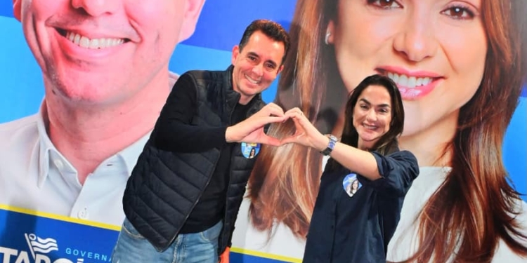 Paulo Serra é eleito deputado federal e Ana Carolina é reeleita a deputada estadual