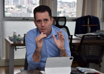 Paulo Serra citado como bom exemplo de política no jornal de São Paulo
