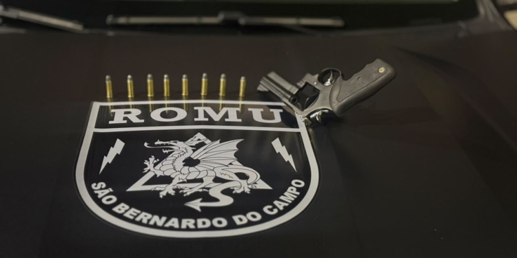 Romu prende homem por porte ilegal de arma de fogo no Parque São Bernardo