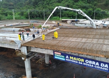 RP avança nas obras do Viaduto Estaiado com concretagem da pré-laje na Av. Humberto de Campos