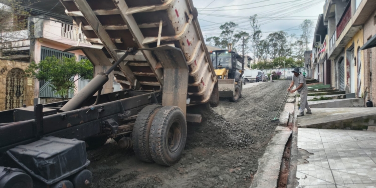 RP assina ordem de início para novo asfalto no Jardim Santa Rosa e Parque Aliança