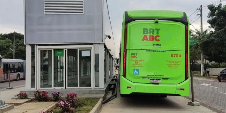 Alesp cobra explicações do Governo e da Next Mobilidade sobre atrasos e possível rompimento de contrato do BRT-ABC