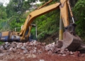 ibeirão Pires inicia retirada de paralelepípedos na Rua das Hortências, no Jardim Santa Rosa