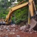 ibeirão Pires inicia retirada de paralelepípedos na Rua das Hortências, no Jardim Santa Rosa