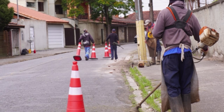 Zeladoria de RP intensifica serviços de manutenção e limpeza em bairros de toda a cidade
