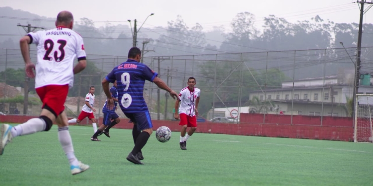 Master 50tão define semifinalistas em rodada de muitos gols em Ribeirão Pires