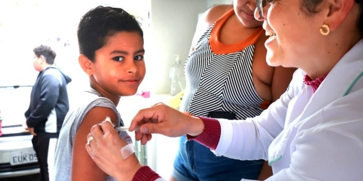 Saúde na Escola leva ações de prevenção e cuidados à rede de ensino de Diadema