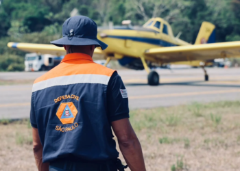 Governo de SP envia 11 mil litros de líquido retardante para combater incêndios florestais no Amazonas